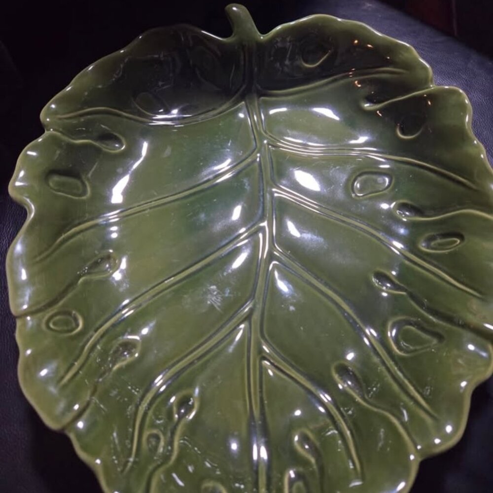 Cindy Crawford Style green leaf